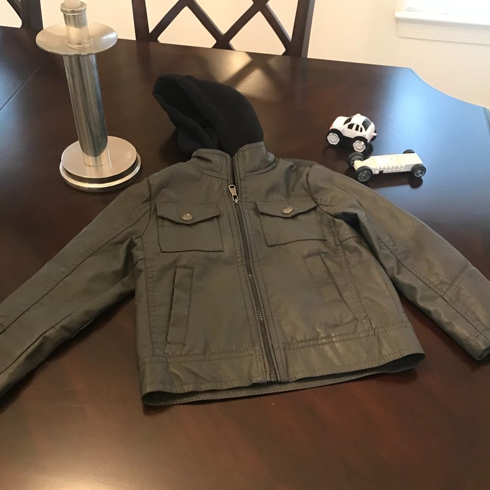 Urban Republic faux leather boys jacket with hoodie - size 5/6